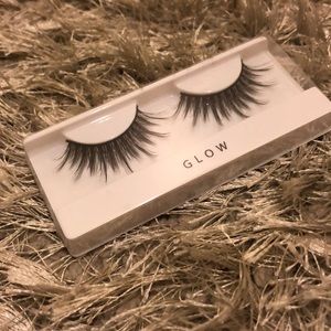 B3G1 Free! 1 Pair of Lashes
